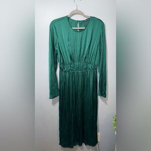 M&S Collection Women’s Satin Crinkle Waisted Midi Dress Size US 8 EUC holiday